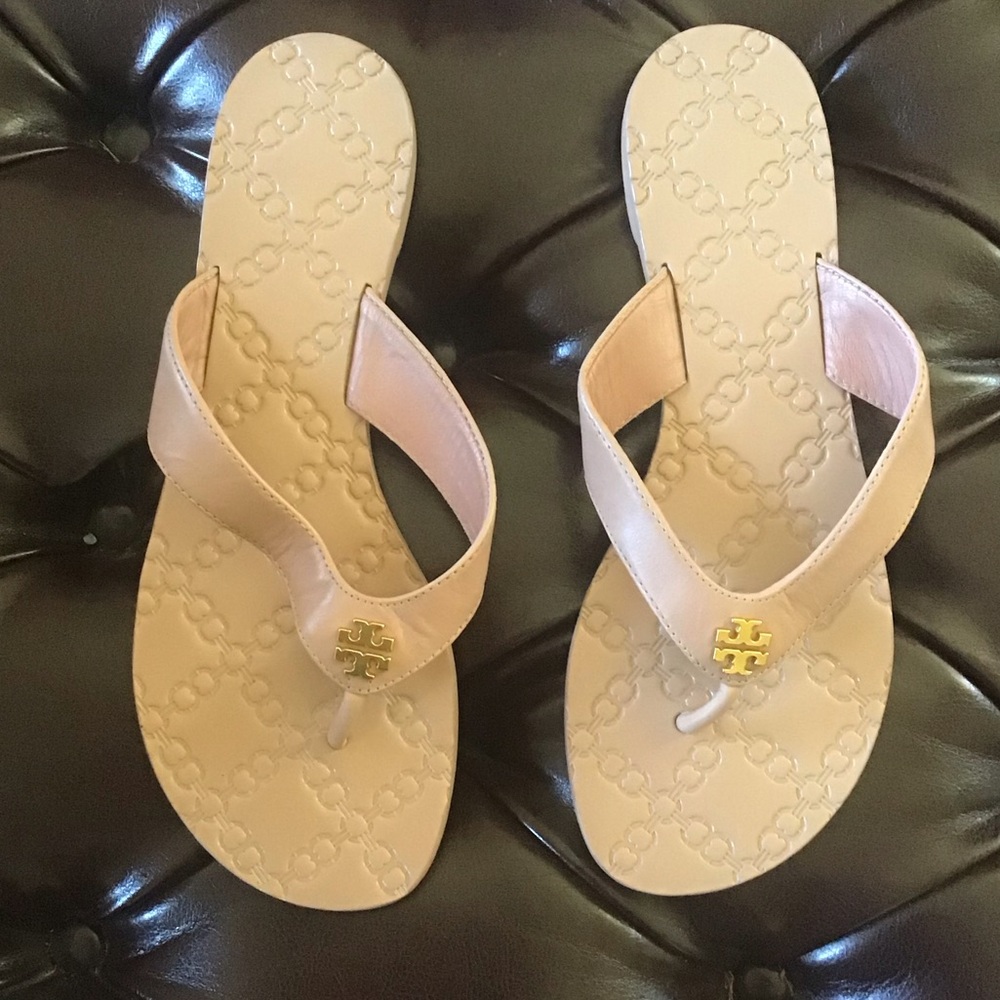 Tory Burch Gemini link embossed leather sandals beige 6.5